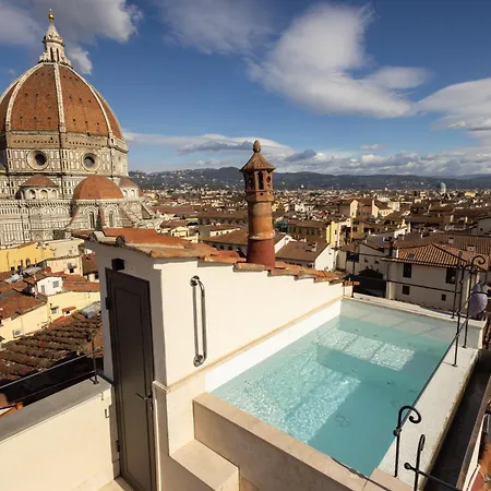 Donati Luxury Tower 5*