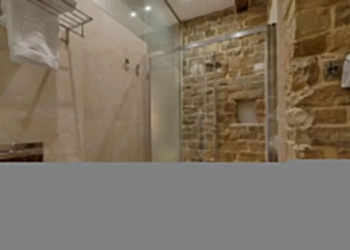 Donati Luxury Tower Hotel 5*