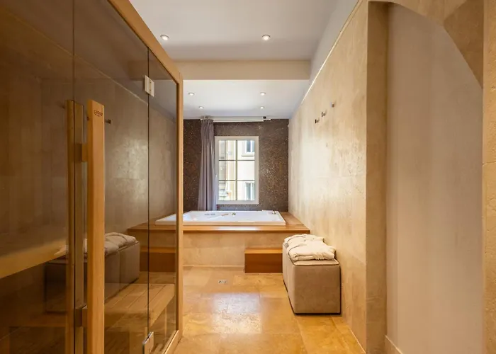 Donati Luxury Tower 5*